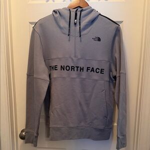 NWOT The North Face Light Gray Pullover Hoodie